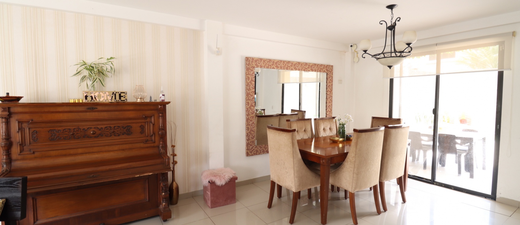 Casa 2 de plantas en venta ubicado en Ciudad Celeste, Samborondón GeoBienes - Casa 2 de plantas en venta ubicado en Ciudad Celeste, Samborondón - Plusvalia Guayaquil Casas de venta y alquiler Inmobiliaria Ecuador