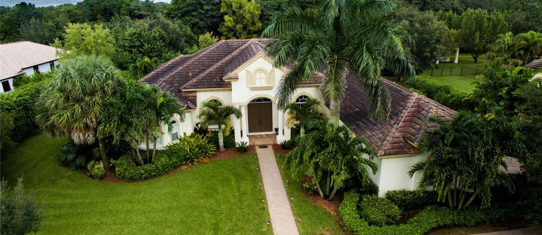 Casa a la Venta en Davie-Grove Creek GeoBienes - Casa a la Venta en Davie-Grove Creek - Plusvalia Guayaquil Casas de venta y alquiler Inmobiliaria Ecuador