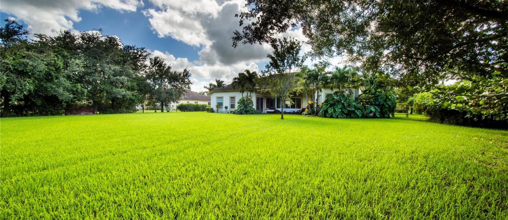 Casa a la Venta en Davie-Grove Creek GeoBienes - Casa a la Venta en Davie-Grove Creek - Plusvalia Guayaquil Casas de venta y alquiler Inmobiliaria Ecuador