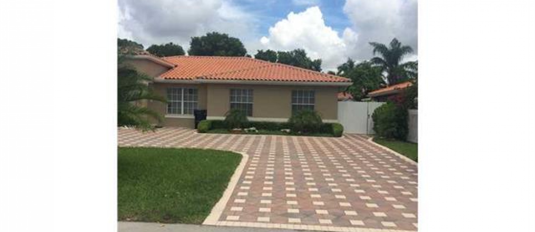 Casa en DORAL, sin asociación GeoBienes - Casa a la venta en DORAL, sin asociación - Plusvalia Guayaquil Casas de venta y alquiler Inmobiliaria Ecuador