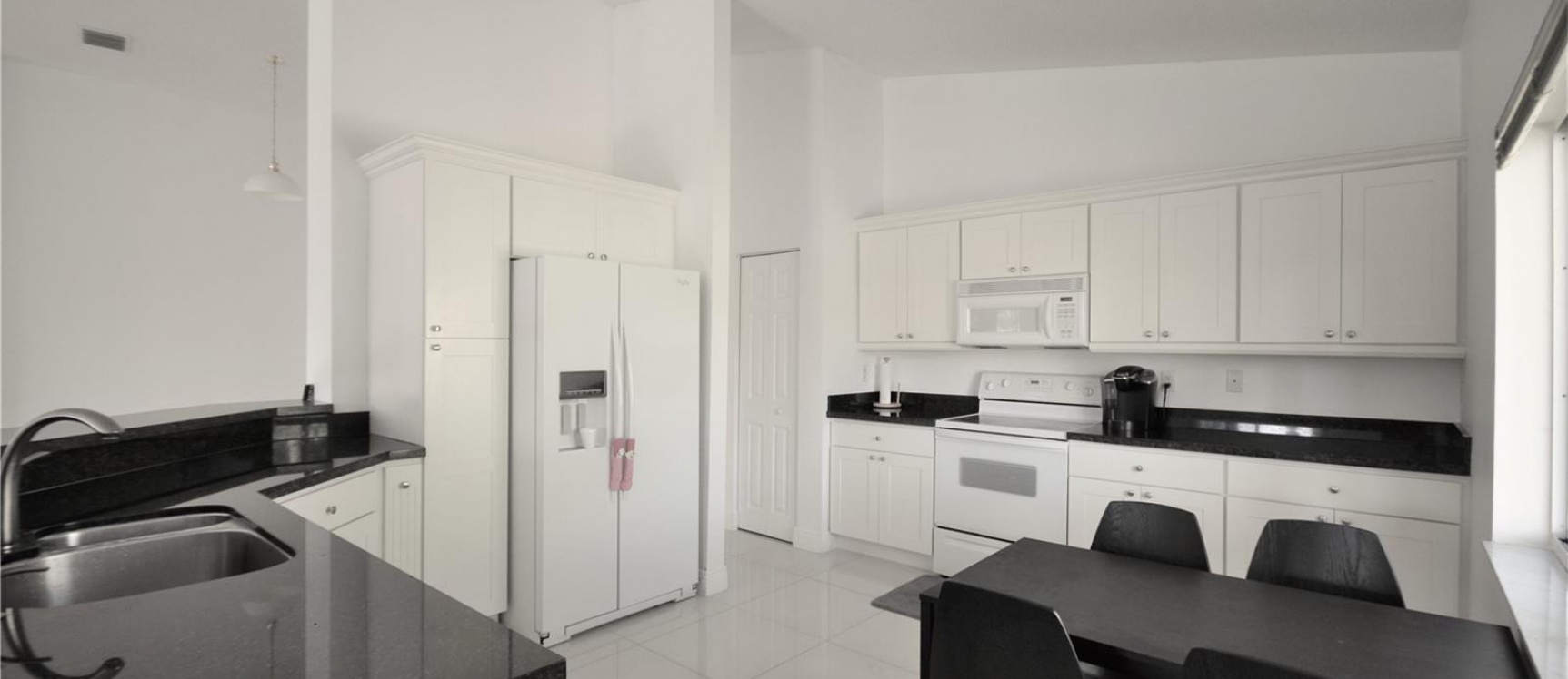 Casa a la Venta en Miami - Dora Gardens GeoBienes - Casa a la Venta en Miami - Doral Gardens - Plusvalia Guayaquil Casas de venta y alquiler Inmobiliaria Ecuador