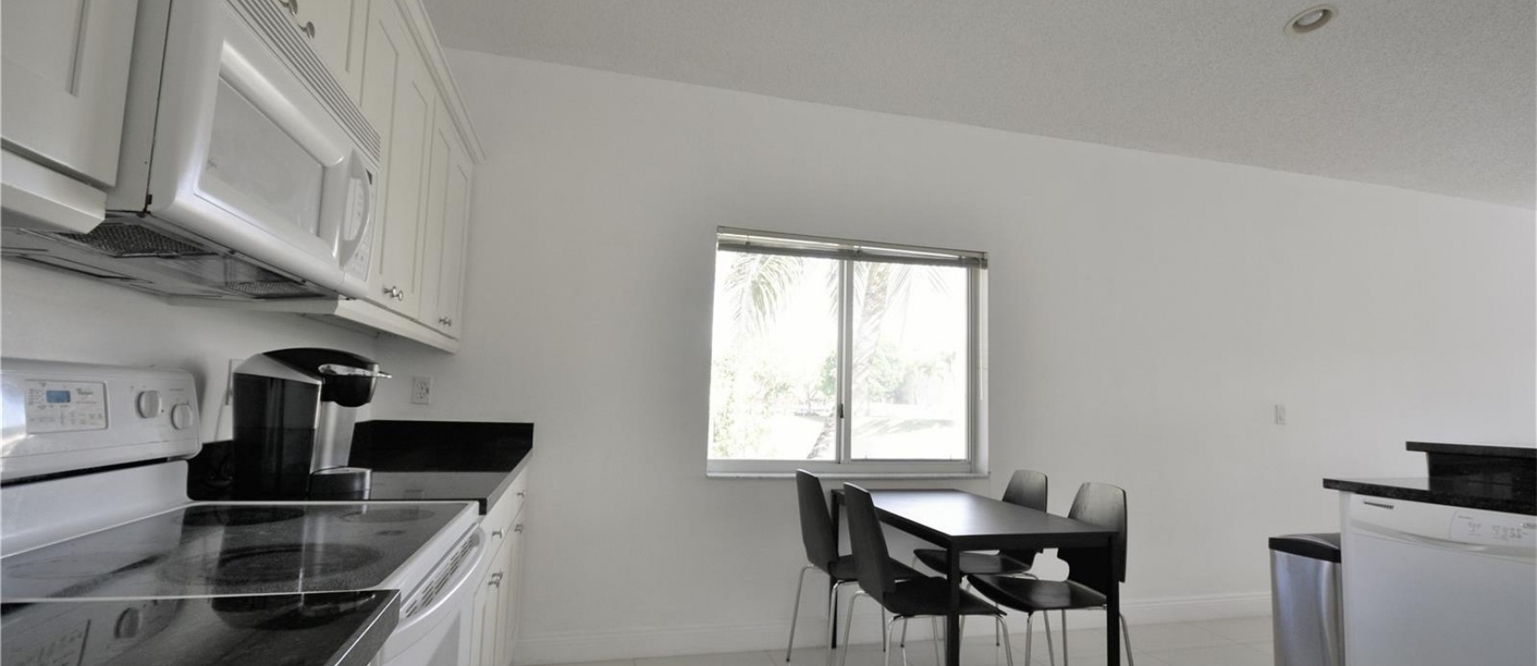 Casa a la Venta en Miami - Dora Gardens GeoBienes - Casa a la Venta en Miami - Doral Gardens - Plusvalia Guayaquil Casas de venta y alquiler Inmobiliaria Ecuador