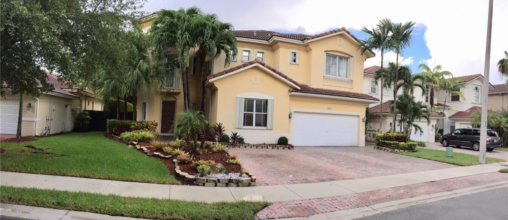 Casa a la Venta en Miami - Doral Isles GeoBienes - Casa a la Venta en Miami - Doral Isles - Plusvalia Guayaquil Casas de venta y alquiler Inmobiliaria Ecuador