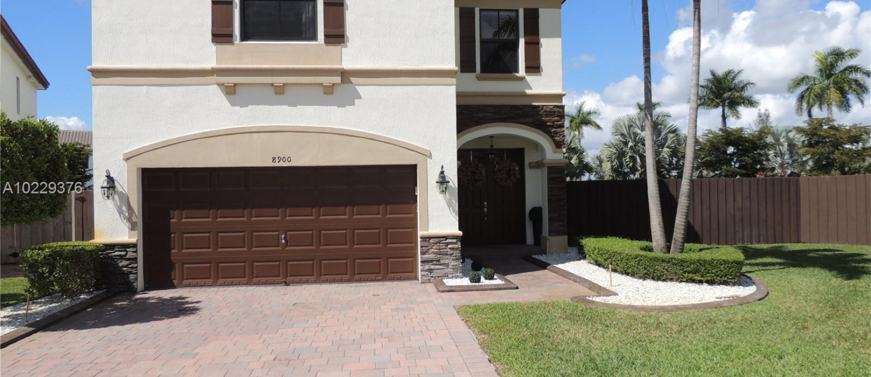 Casa a la Venta en Miami - Isles at Grand Bay Doral GeoBienes - Casa a la Venta en Miami - Isles at Grand Bay Doral - Plusvalia Guayaquil Casas de venta y alquiler Inmobiliaria Ecuador