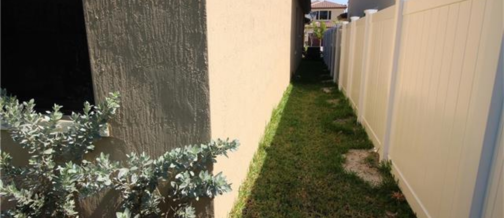 Casa a la Venta en MIAMI, Ciudadela Bellagio GeoBienes - Casa a la Venta en MIAMI, Ciudadela Bellagio - Plusvalia Guayaquil Casas de venta y alquiler Inmobiliaria Ecuador