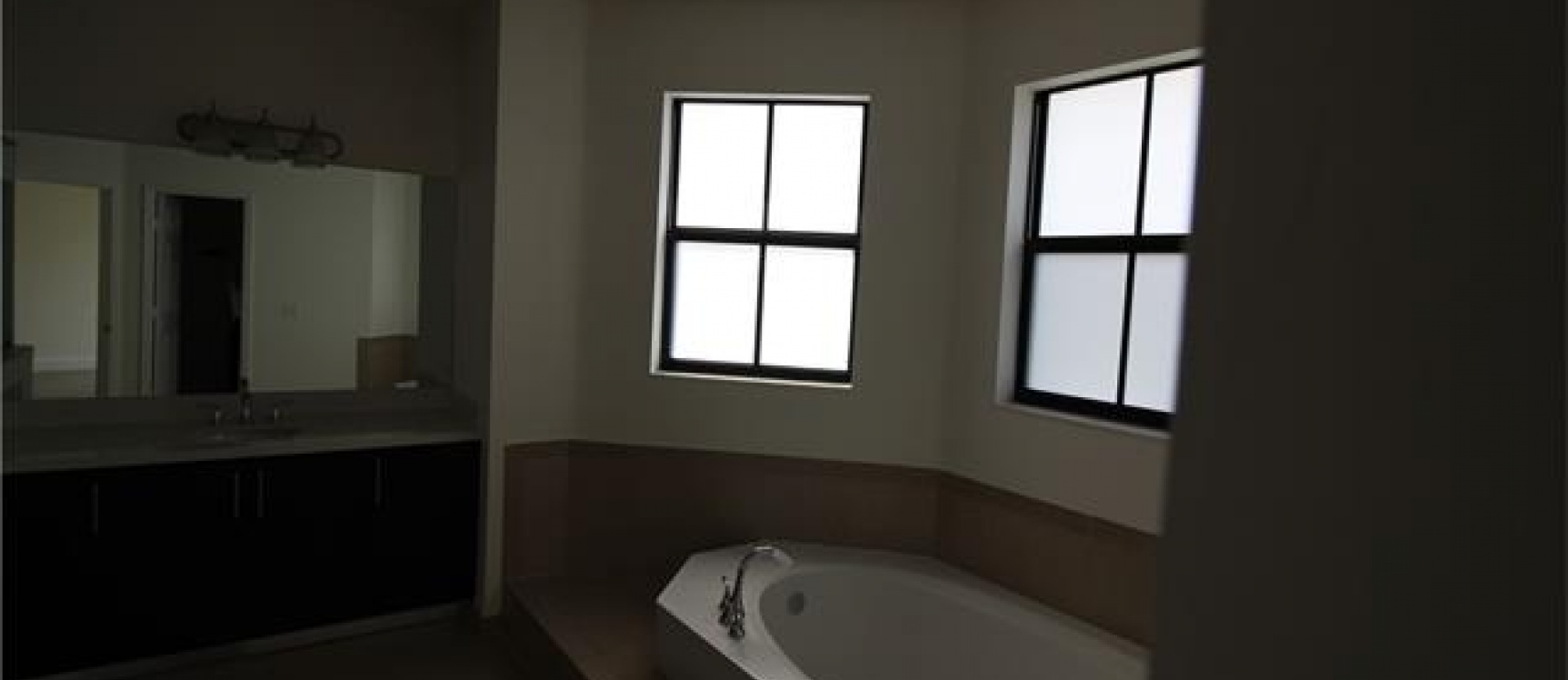 Casa a la Venta en MIAMI, Ciudadela Vintage Estates GeoBienes - Casa a la Venta en MIAMI, Ciudadela Vintage Estates - Plusvalia Guayaquil Casas de venta y alquiler Inmobiliaria Ecuador