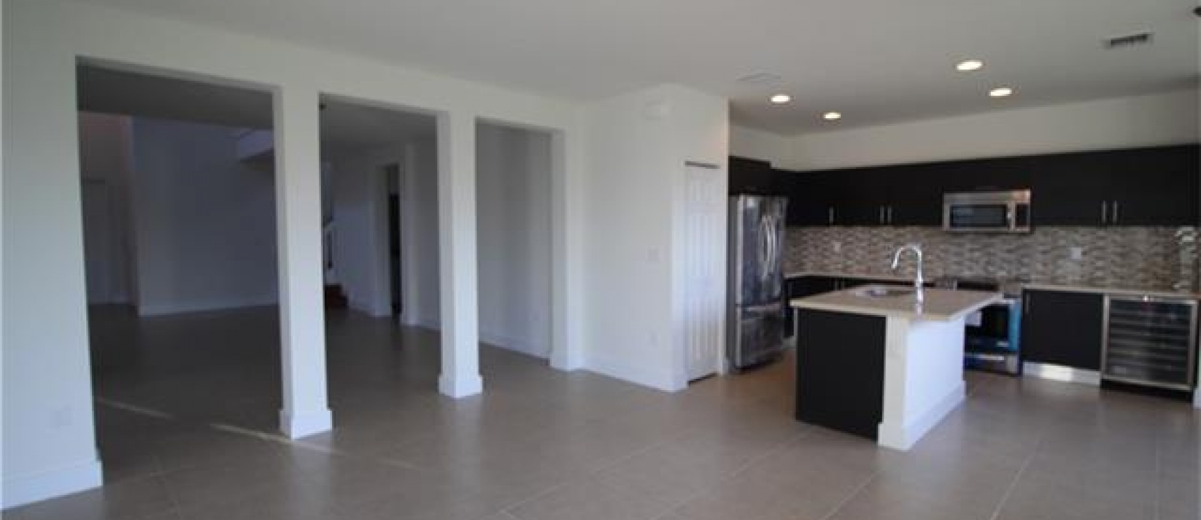 Casa a la Venta en MIAMI, Ciudadela Vintage Estates GeoBienes - Casa a la Venta en MIAMI, Ciudadela Vintage Estates - Plusvalia Guayaquil Casas de venta y alquiler Inmobiliaria Ecuador