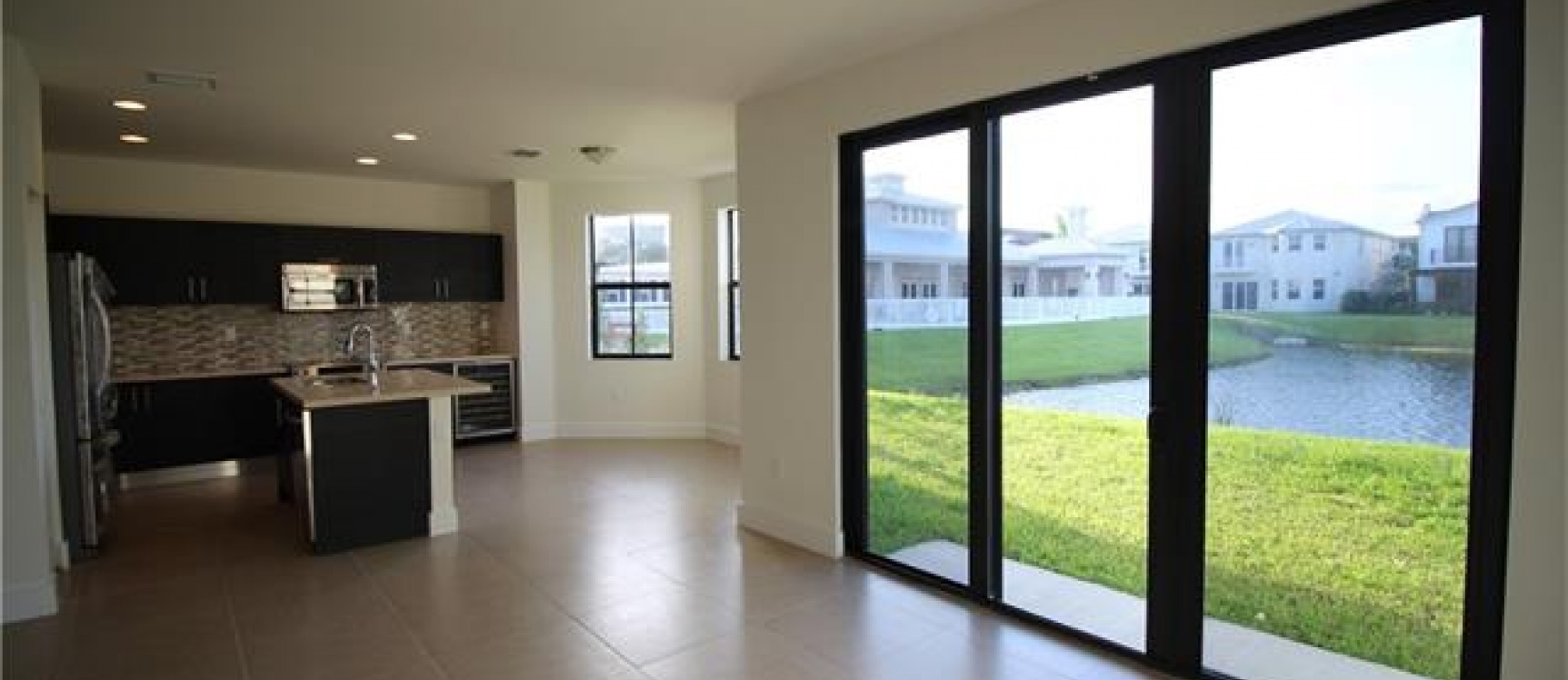 Casa a la Venta en MIAMI, Ciudadela Vintage Estates GeoBienes - Casa a la Venta en MIAMI, Ciudadela Vintage Estates - Plusvalia Guayaquil Casas de venta y alquiler Inmobiliaria Ecuador