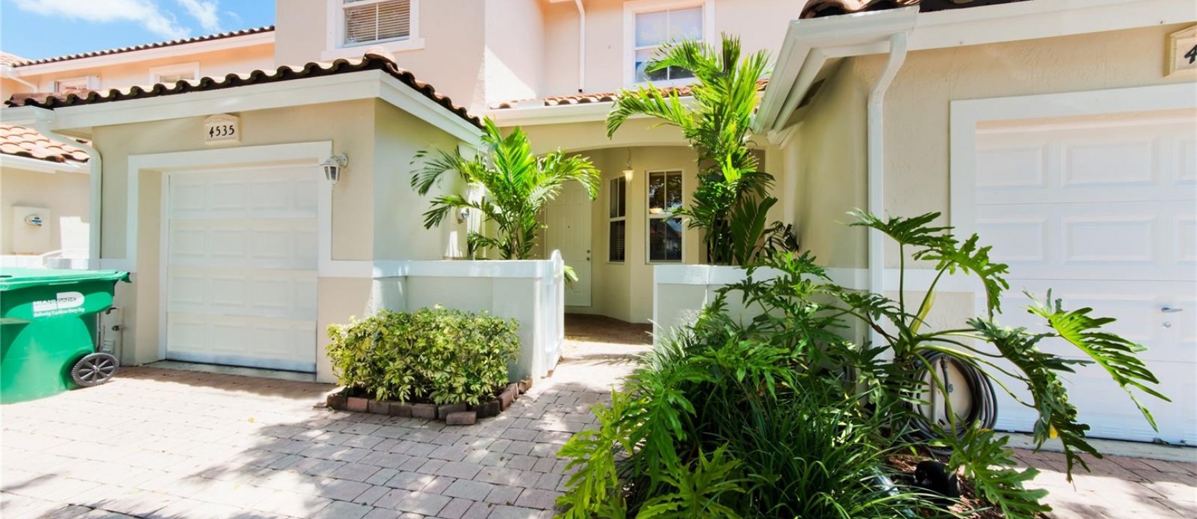 GeoBienes - Casa a la Venta en Miami, DORAL CHASE - Plusvalia Guayaquil Casas de venta y alquiler Inmobiliaria Ecuador