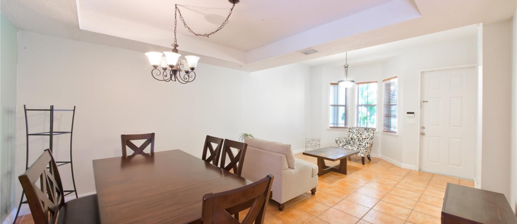 Casa a la Venta en Miami, DORAL CHASE GeoBienes - Casa a la Venta en Miami, DORAL CHASE - Plusvalia Guayaquil Casas de venta y alquiler Inmobiliaria Ecuador