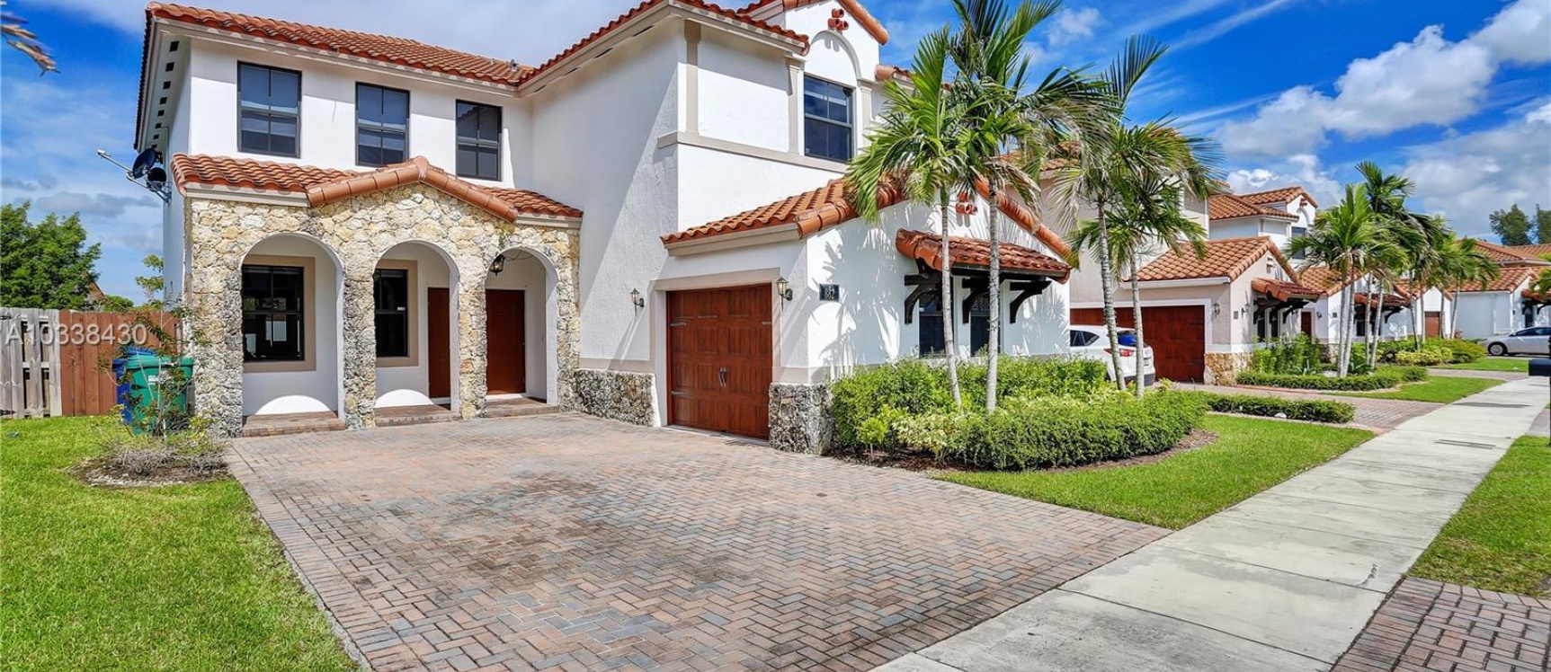 Casa a la Venta en Miami_ Las Ramblas GeoBienes - Casa a la Venta en Miami_ Las Ramblas - Plusvalia Guayaquil Casas de venta y alquiler Inmobiliaria Ecuador