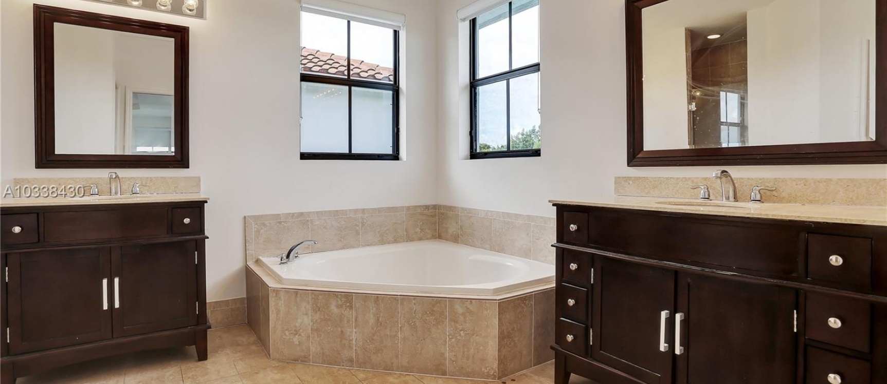 Casa a la Venta en Miami_ Las Ramblas GeoBienes - Casa a la Venta en Miami_ Las Ramblas - Plusvalia Guayaquil Casas de venta y alquiler Inmobiliaria Ecuador