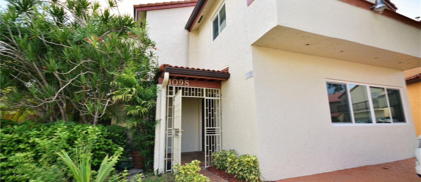 Casa a la Venta en MIAMI, Tamiami Lakes GeoBienes - Casa a la Venta en MIAMI, Tamiami Lakes - Plusvalia Guayaquil Casas de venta y alquiler Inmobiliaria Ecuador