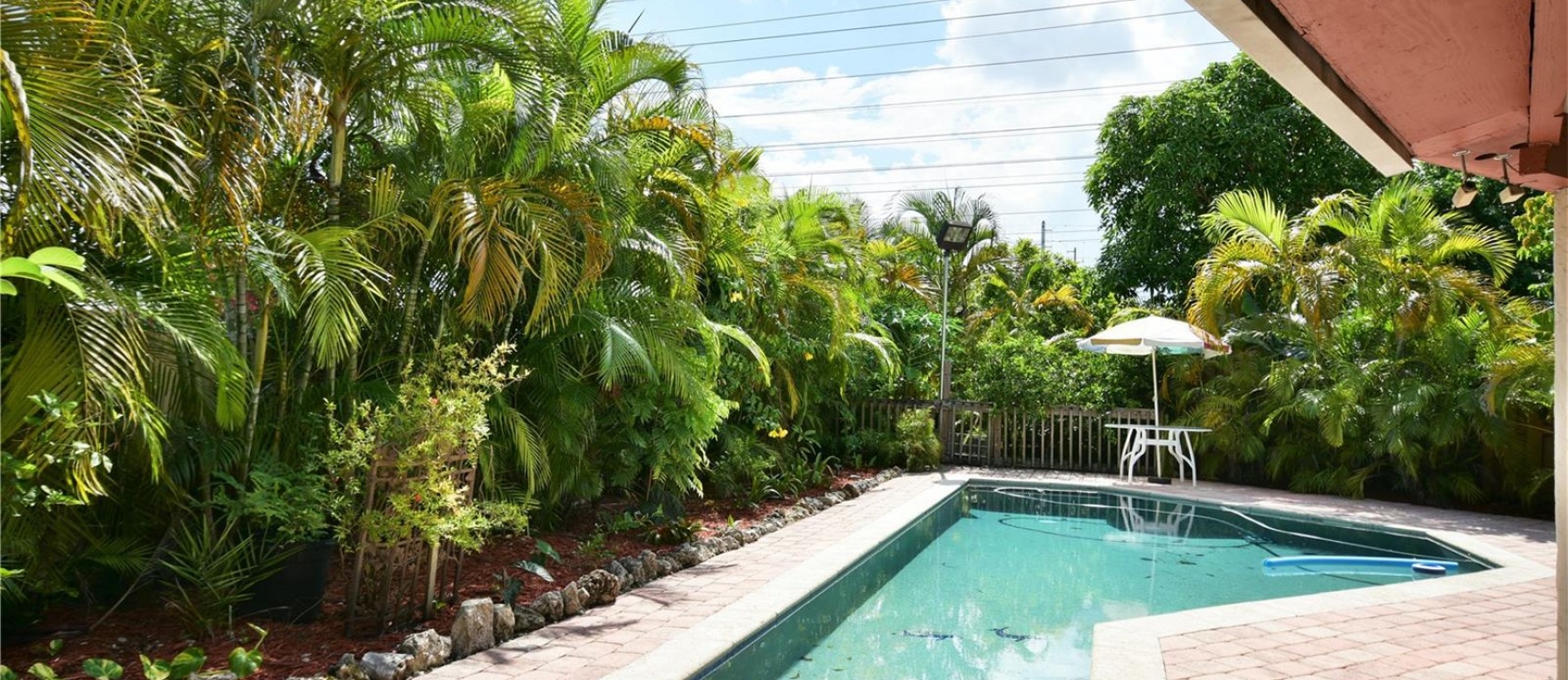 Casa a la Venta en MIAMI, Tamiami Lakes GeoBienes - Casa a la Venta en MIAMI, Tamiami Lakes - Plusvalia Guayaquil Casas de venta y alquiler Inmobiliaria Ecuador