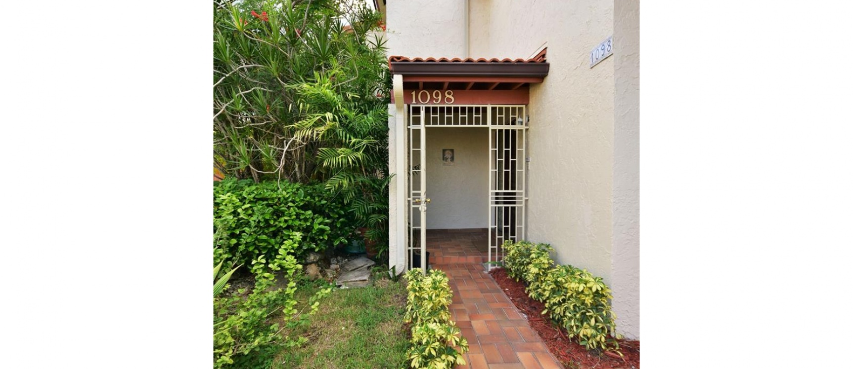 Casa a la Venta en MIAMI, Tamiami Lakes GeoBienes - Casa a la Venta en MIAMI, Tamiami Lakes - Plusvalia Guayaquil Casas de venta y alquiler Inmobiliaria Ecuador