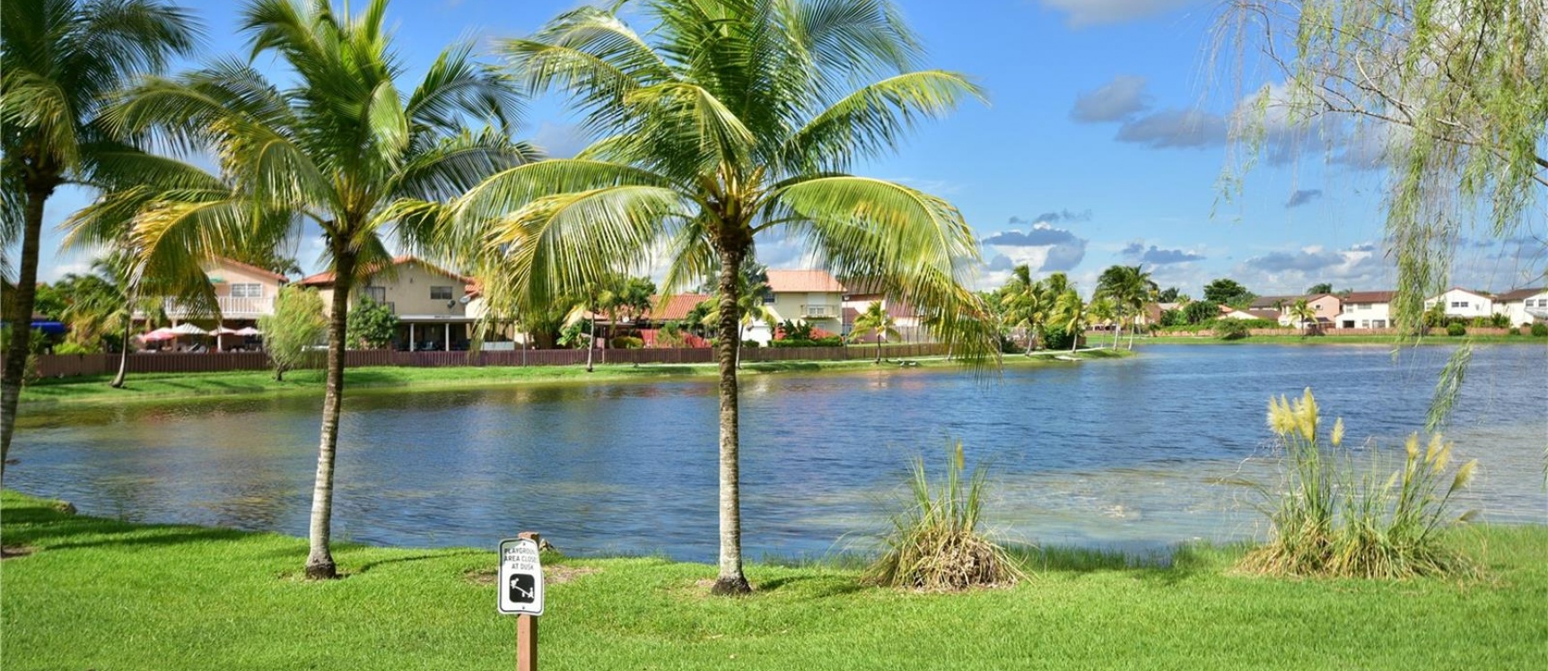 Casa a la Venta en MIAMI, Tamiami Lakes GeoBienes - Casa a la Venta en MIAMI, Tamiami Lakes - Plusvalia Guayaquil Casas de venta y alquiler Inmobiliaria Ecuador