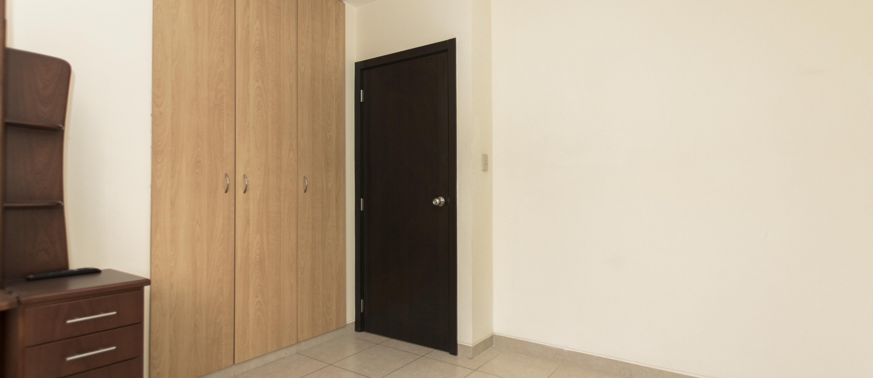 Casa amoblada en alquiler ubicada en Urbanización La Romareda GeoBienes - Casa amoblada en alquiler ubicada en Urbanización La Romareda - Plusvalia Guayaquil Casas de venta y alquiler Inmobiliaria Ecuador