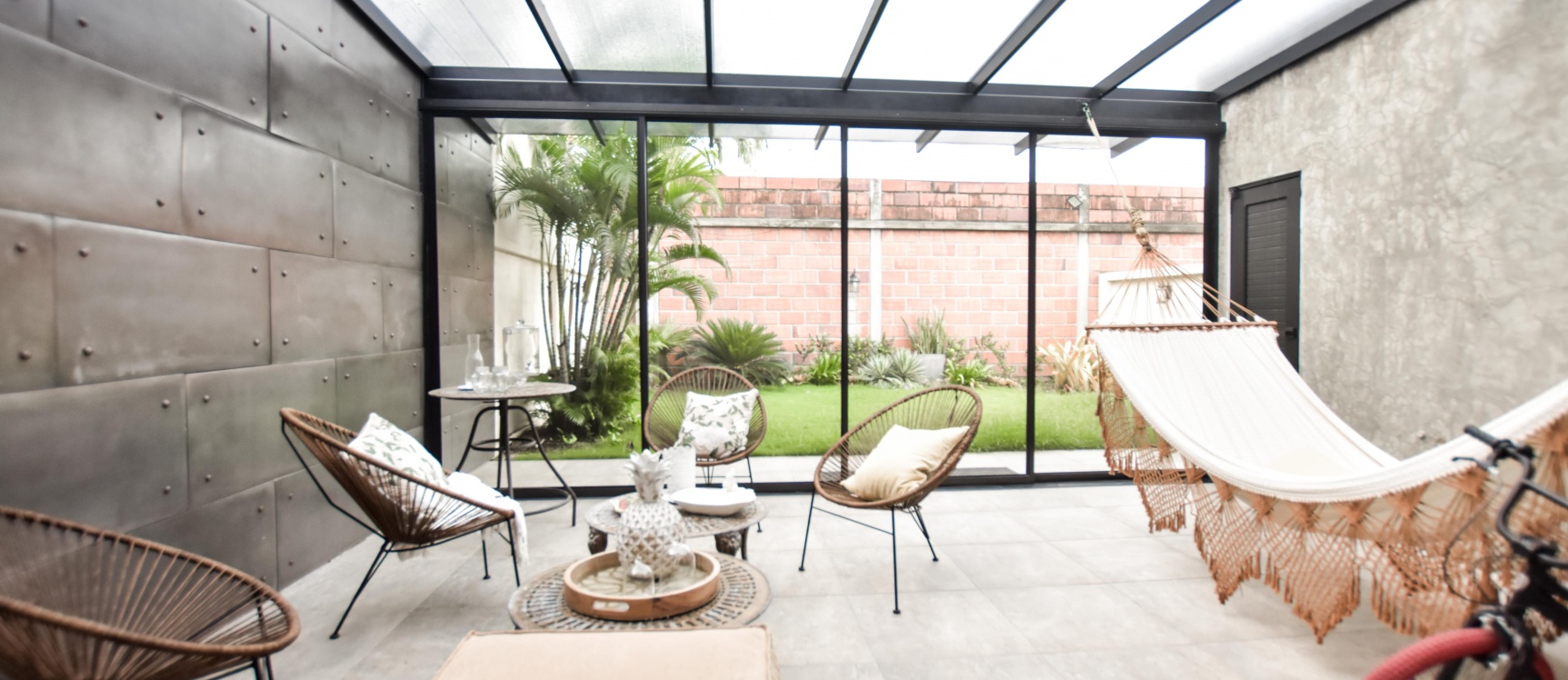 Casa amoblada en venta ubicada en Entre Lagos, Samborondón GeoBienes - Casa en venta Via Samborondon - Entre Lagos - Plusvalia Guayaquil Casas de venta y alquiler Inmobiliaria Ecuador
