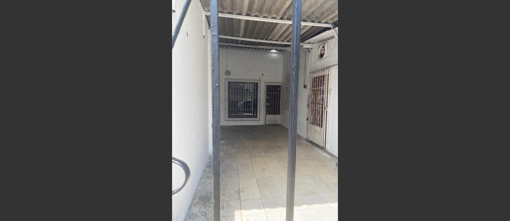 Casa bodega en venta ubicado en la Alborada, 9na Etapa GeoBienes - Casa bodega en venta ubicado en la Alborada, 9na Etapa - Plusvalia Guayaquil Casas de venta y alquiler Inmobiliaria Ecuador