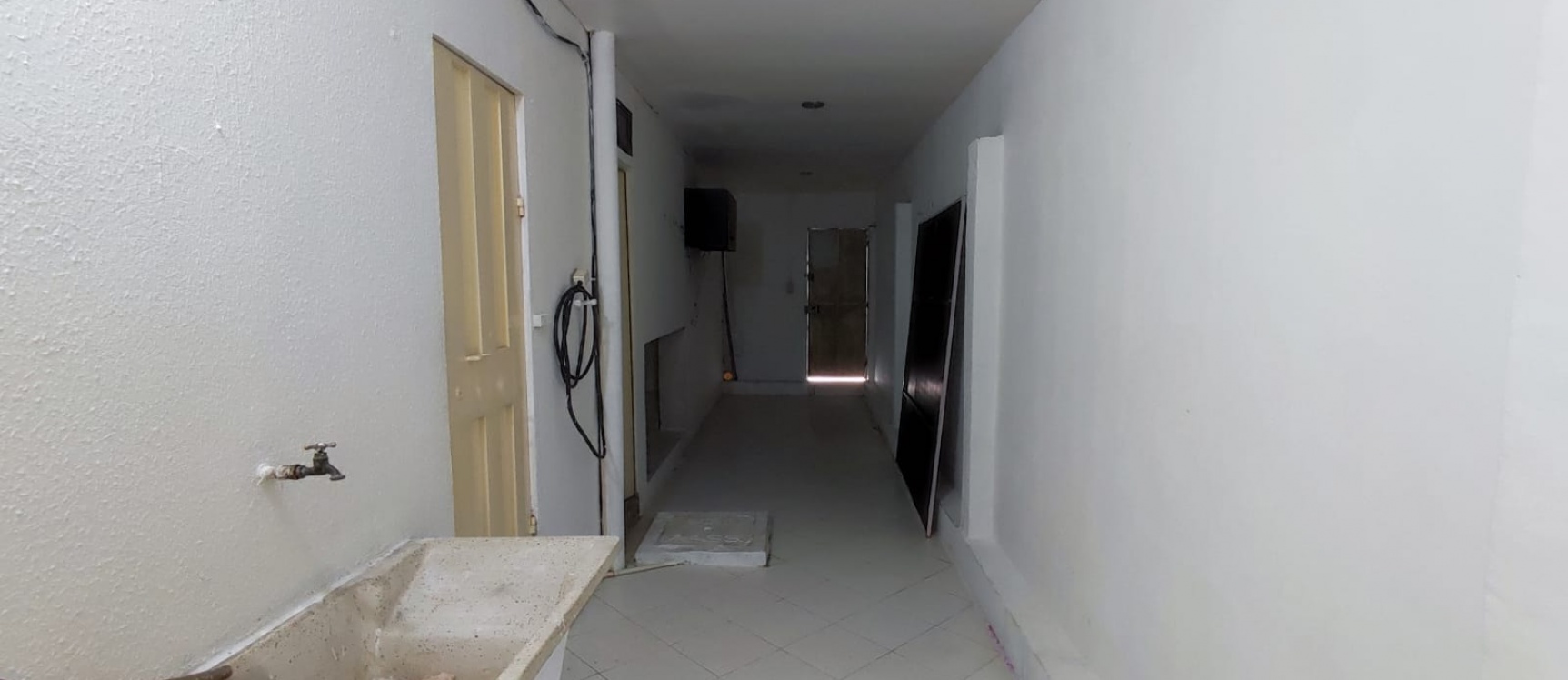 GeoBienes - Casa de 2 pisos en alquiler ubicada en la Urbanización La Joya - Plusvalia Guayaquil Casas de venta y alquiler Inmobiliaria Ecuador