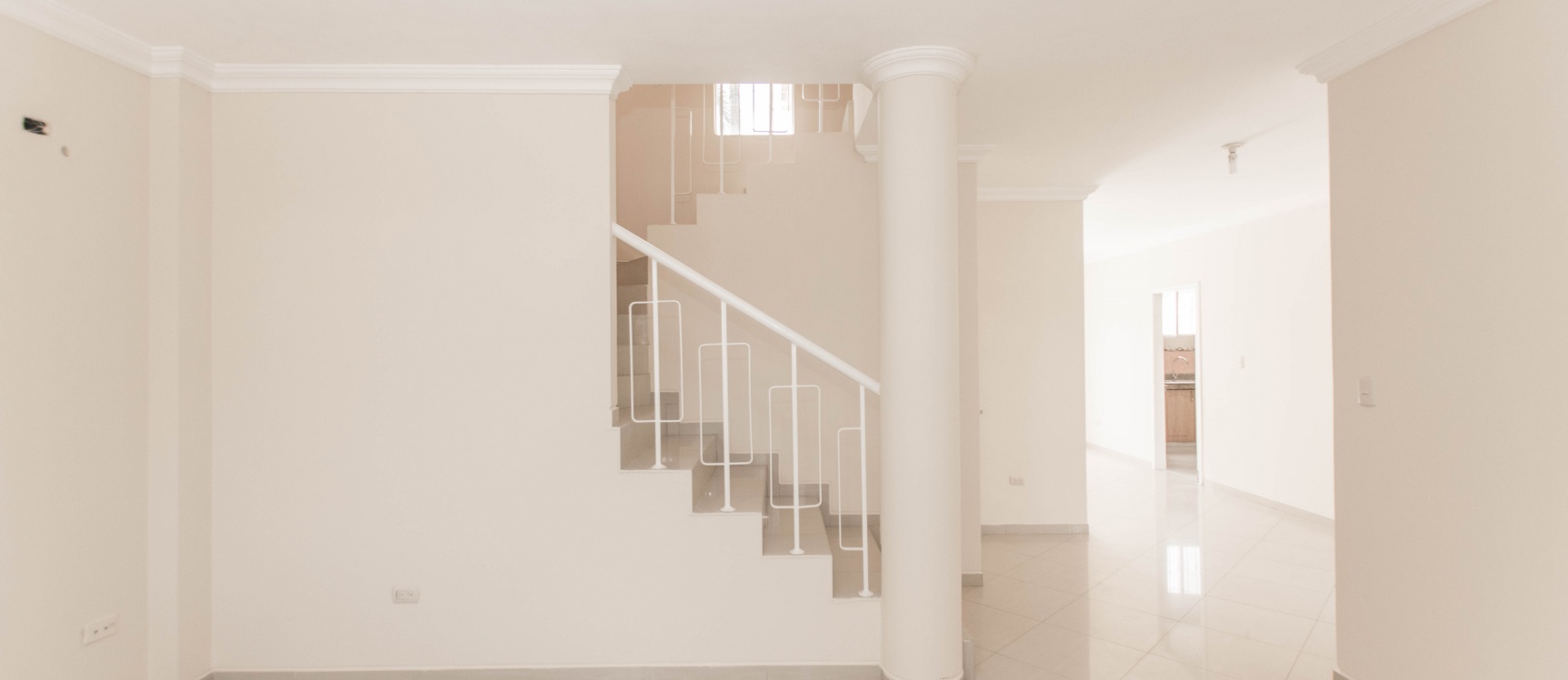 Casa de 2 plantas en alquiler ubicada en la Urbanización Portal al Sol GeoBienes - Casa de 2 plantas en alquiler ubicada en la Urbanización Portal al Sol - Plusvalia Guayaquil Casas de venta y alquiler Inmobiliaria Ecuador