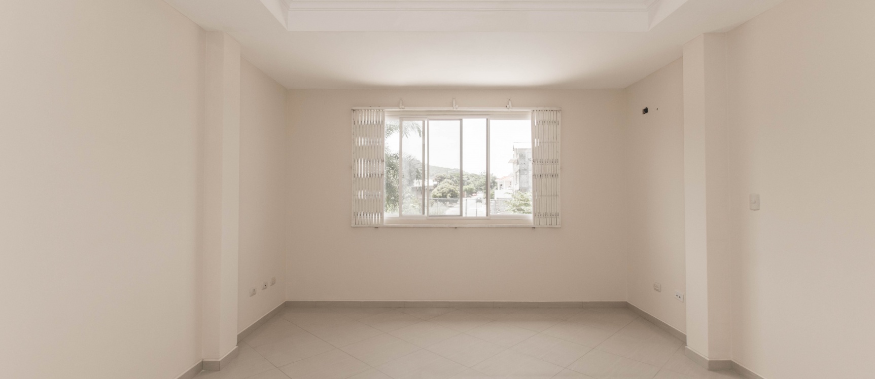 Casa de 2 plantas en alquiler ubicada en la Urbanización Portal al Sol GeoBienes - Casa de 2 plantas en alquiler ubicada en la Urbanización Portal al Sol - Plusvalia Guayaquil Casas de venta y alquiler Inmobiliaria Ecuador