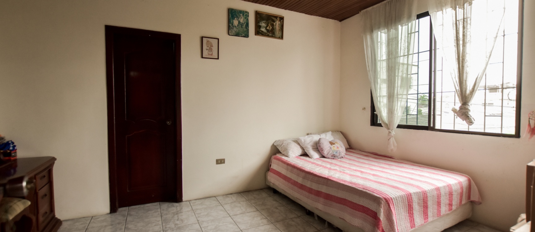 Casa de 2 plantas en venta ubicada en la Alborada GeoBienes - Casa de 2 plantas en venta ubicada en la Alborada - Plusvalia Guayaquil Casas de venta y alquiler Inmobiliaria Ecuador