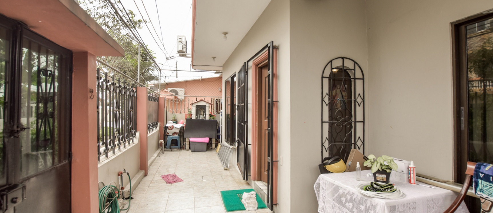 GeoBienes - Casa de 2 plantas en venta ubicada en la Alborada - Plusvalia Guayaquil Casas de venta y alquiler Inmobiliaria Ecuador