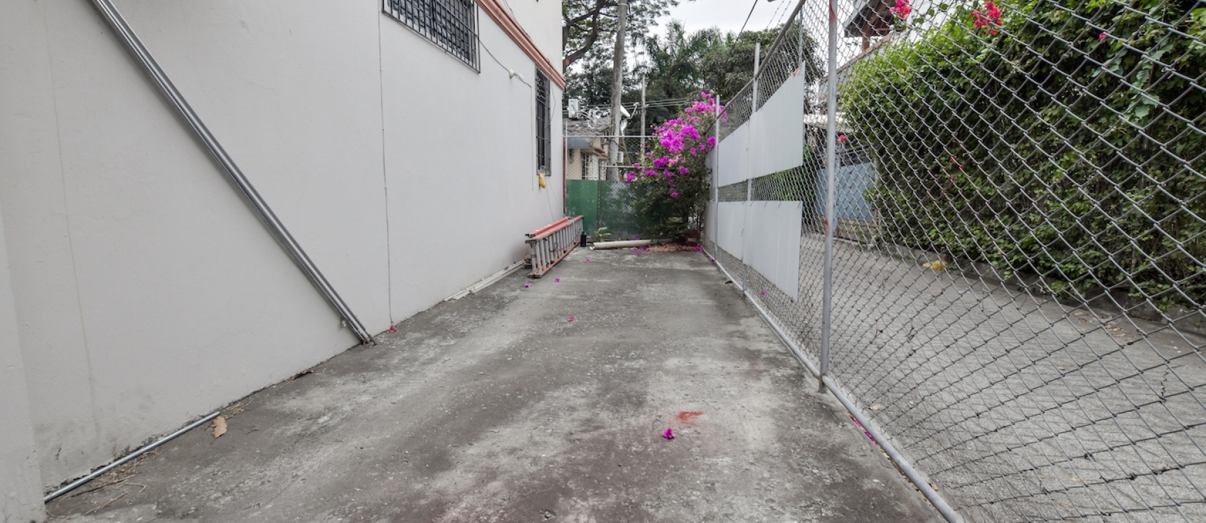 Casa de 2 plantas en venta ubicada en la Alborada GeoBienes - Casa de 2 plantas en venta ubicada en la Alborada - Plusvalia Guayaquil Casas de venta y alquiler Inmobiliaria Ecuador