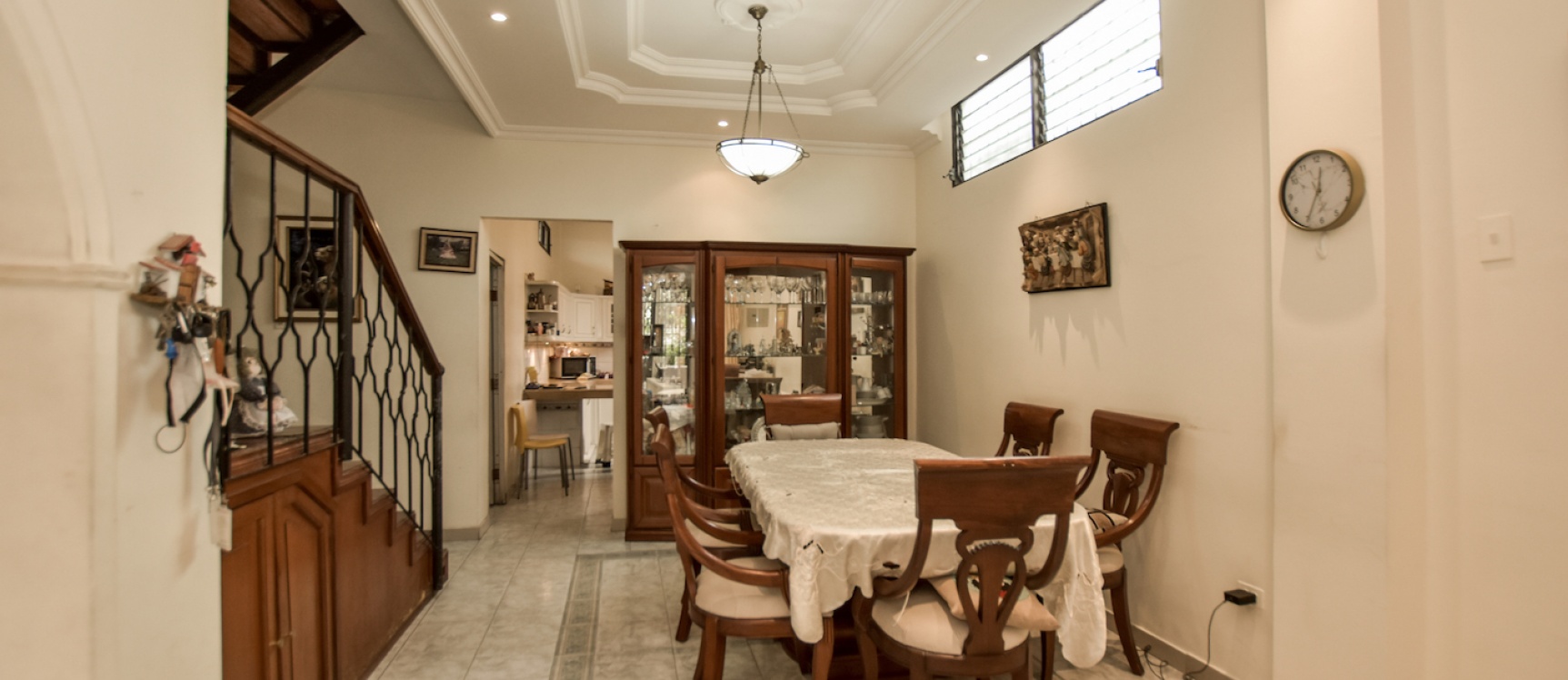 Casa de 2 plantas en venta ubicada en la Alborada GeoBienes - Casa de 2 plantas en venta ubicada en la Alborada - Plusvalia Guayaquil Casas de venta y alquiler Inmobiliaria Ecuador