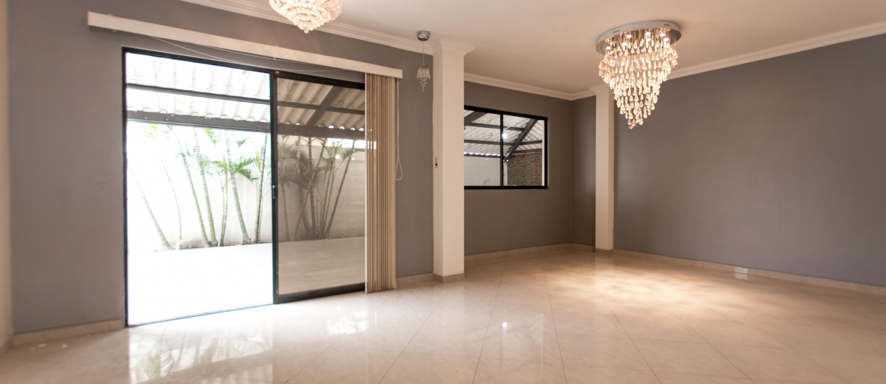 Casa de 4 habitaciones en venta urbanización Portal al Sol, vía a la Costa GeoBienes - Casa de 4 habitaciones en venta urbanización Portal al Sol, vía a la Costa - Plusvalia Guayaquil Casas de venta y alquiler Inmobiliaria Ecuador