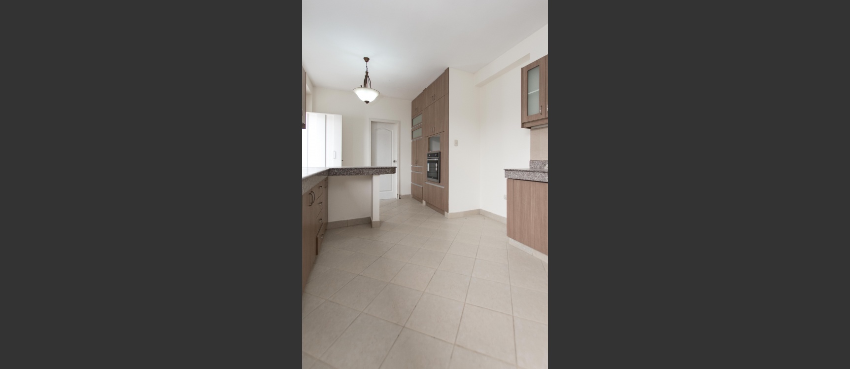 Casa de 4 habitaciones en venta urbanización Portal al Sol, vía a la Costa GeoBienes - Casa de 4 habitaciones en venta urbanización Portal al Sol, vía a la Costa - Plusvalia Guayaquil Casas de venta y alquiler Inmobiliaria Ecuador