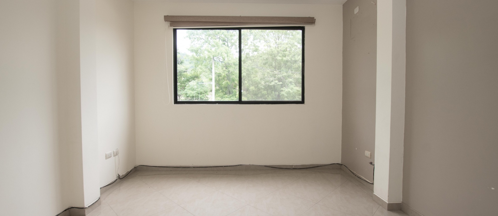 Casa de 4 habitaciones en venta urbanización Portal al Sol, vía a la Costa GeoBienes - Casa de 4 habitaciones en venta urbanización Portal al Sol, vía a la Costa - Plusvalia Guayaquil Casas de venta y alquiler Inmobiliaria Ecuador