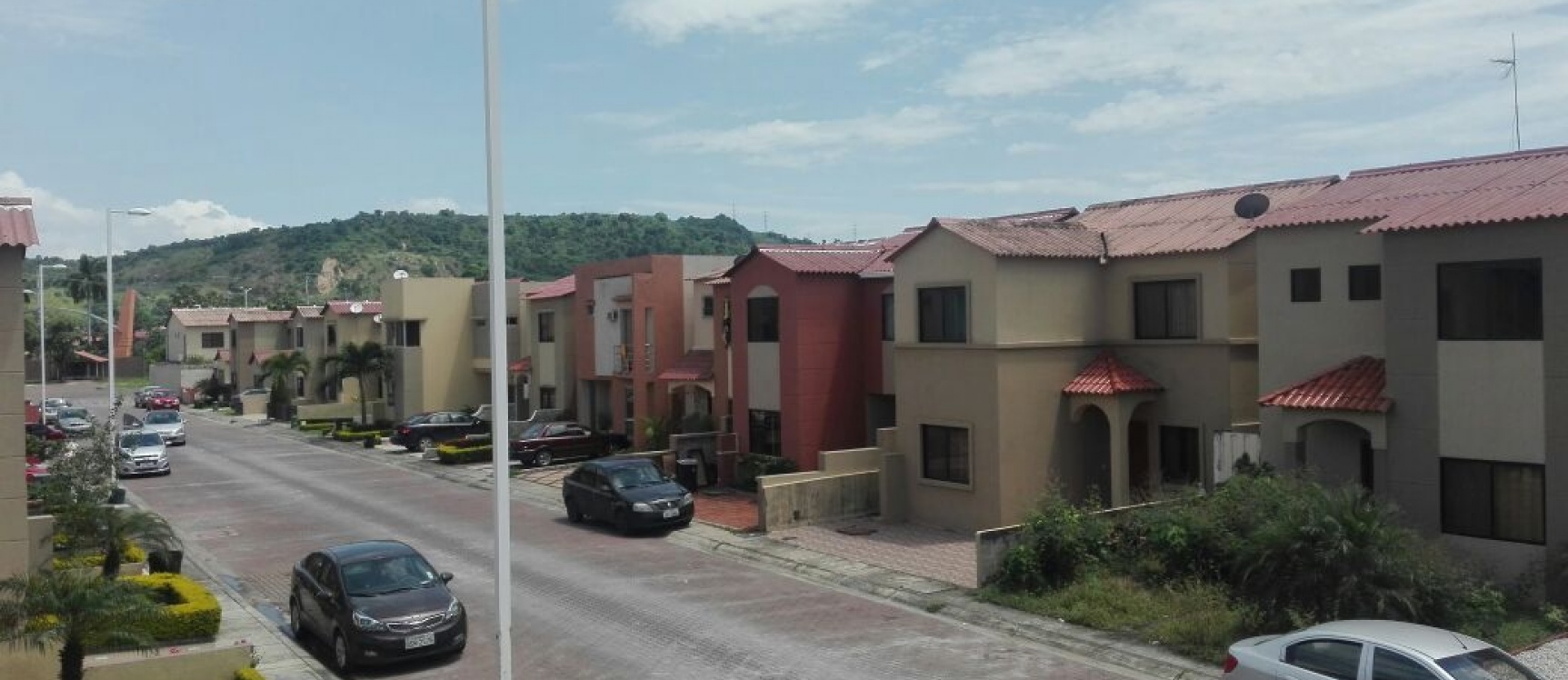 GeoBienes - Casa de alquiler en Villa Club, etapa Galaxia - Plusvalia Guayaquil Casas de venta y alquiler Inmobiliaria Ecuador