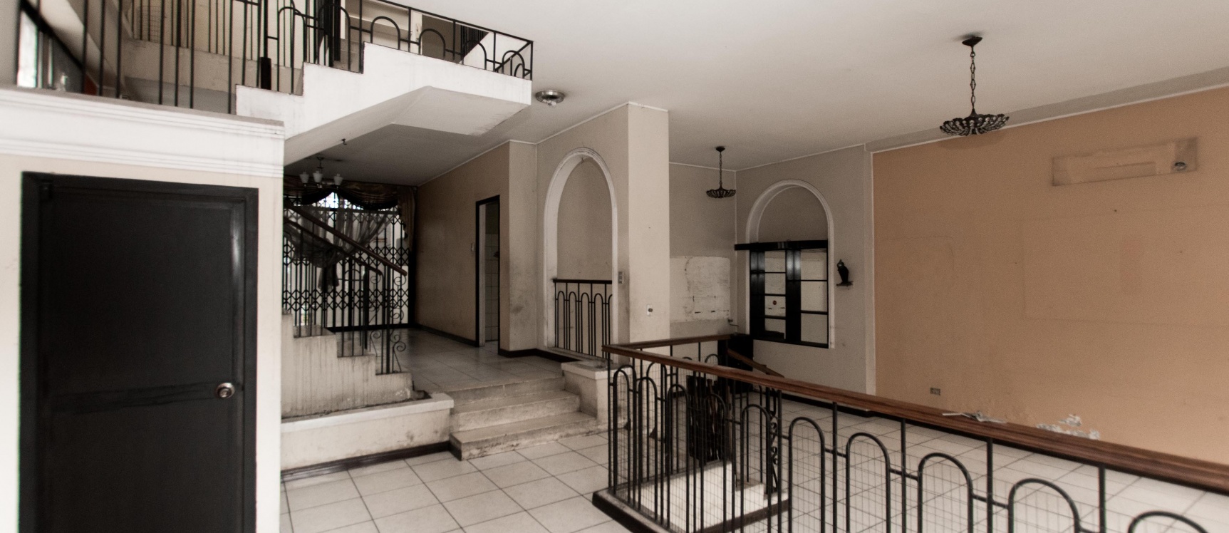 Casa de dos plantas en venta en La Garzota GeoBienes - Casa de dos plantas en venta en La Garzota - Plusvalia Guayaquil Casas de venta y alquiler Inmobiliaria Ecuador