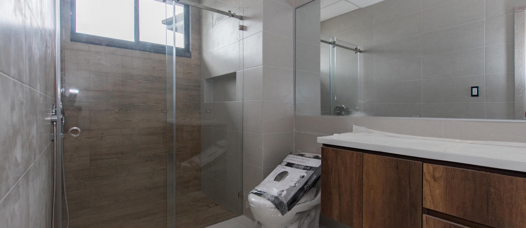 Casa de estreno de 4 habitaciones en venta, Puerto Azul, Vía a la Costa GeoBienes - Casa de estreno de 4 habitaciones en venta, Puerto Azul, Vía a la Costa - Plusvalia Guayaquil Casas de venta y alquiler Inmobiliaria Ecuador