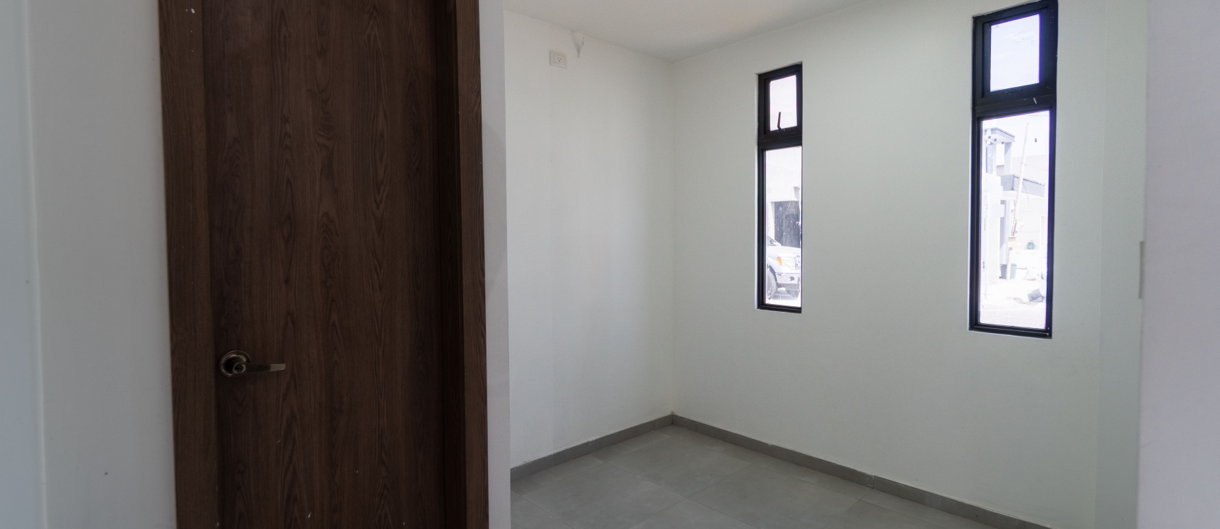 Casa de estreno en venta en Urbanización San Antonio, vía Samborondón GeoBienes - Casa de estreno en venta en Urbanización San Antonio, vía Samborondón - Plusvalia Guayaquil Casas de venta y alquiler Inmobiliaria Ecuador