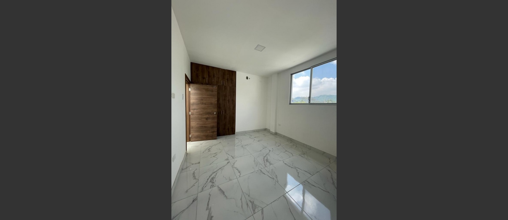 GeoBienes - Casa de estreno en venta ubicada en al Urbanización Santa Cecilia, Ceibos - Plusvalia Guayaquil Casas de venta y alquiler Inmobiliaria Ecuador