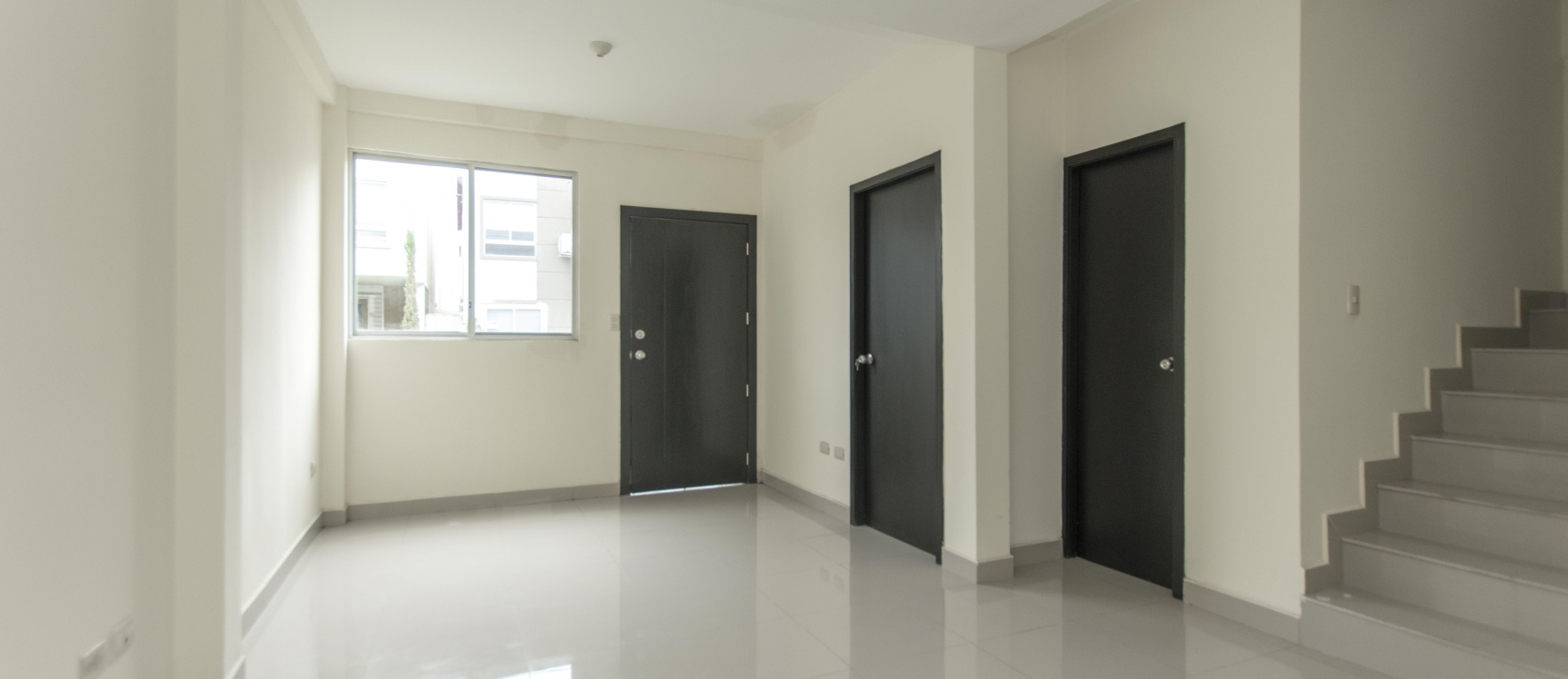 Casa de estreno en venta ubicada en la Urbanización Madison Park, Modelo Megan GeoBienes - Casa de estreno en venta ubicada en la Urbanización Madison Park, Modelo Megan - Plusvalia Guayaquil Casas de venta y alquiler Inmobiliaria Ecuador