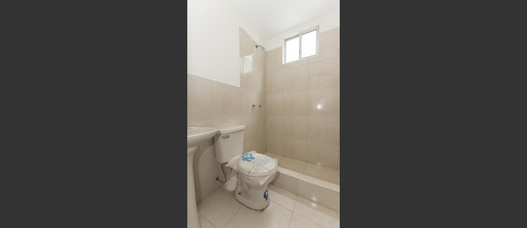 Casa de estreno en venta ubicada en la Urbanización Madison Park, Modelo Megan GeoBienes - Casa de estreno en venta ubicada en la Urbanización Madison Park, Modelo Megan - Plusvalia Guayaquil Casas de venta y alquiler Inmobiliaria Ecuador
