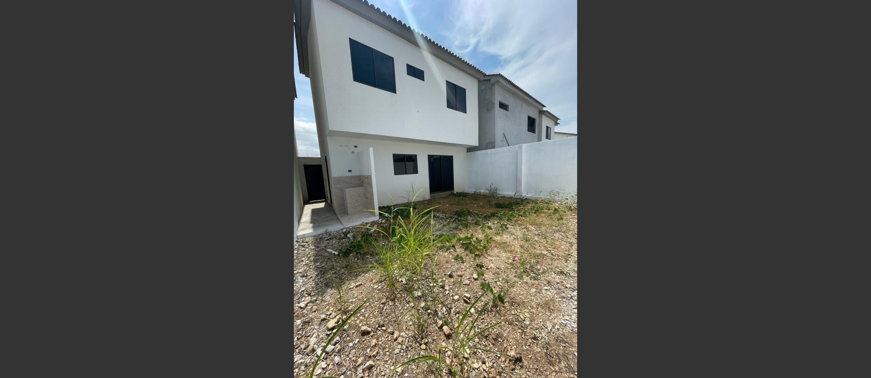 Casa de estreno en venta ubicado en Urbanización Costalmar II, Vía a la Costa GeoBienes - Casa de estreno en venta ubicado en Urbanización Costalmar II, Vía a la Costa - Plusvalia Guayaquil Casas de venta y alquiler Inmobiliaria Ecuador