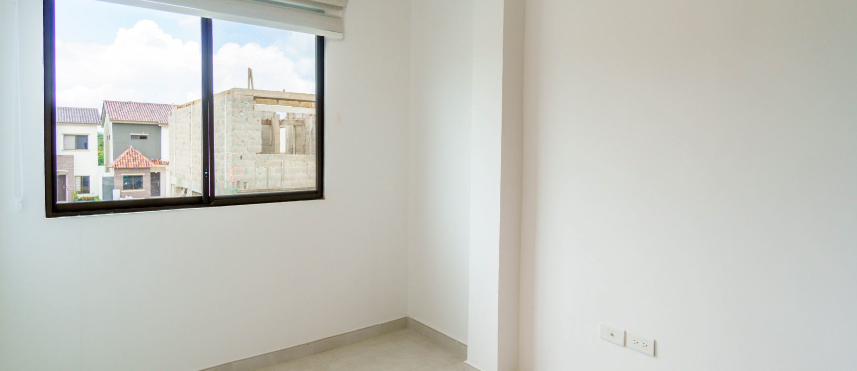 Casa de estreno en venta ubicado en Urbanización Costalmar II, Vía a la Costa GeoBienes - Casa de estreno en alquiler ubicado en Urbanización Costalmar II, Vía a la Costa - Plusvalia Guayaquil Casas de venta y alquiler Inmobiliaria Ecuador