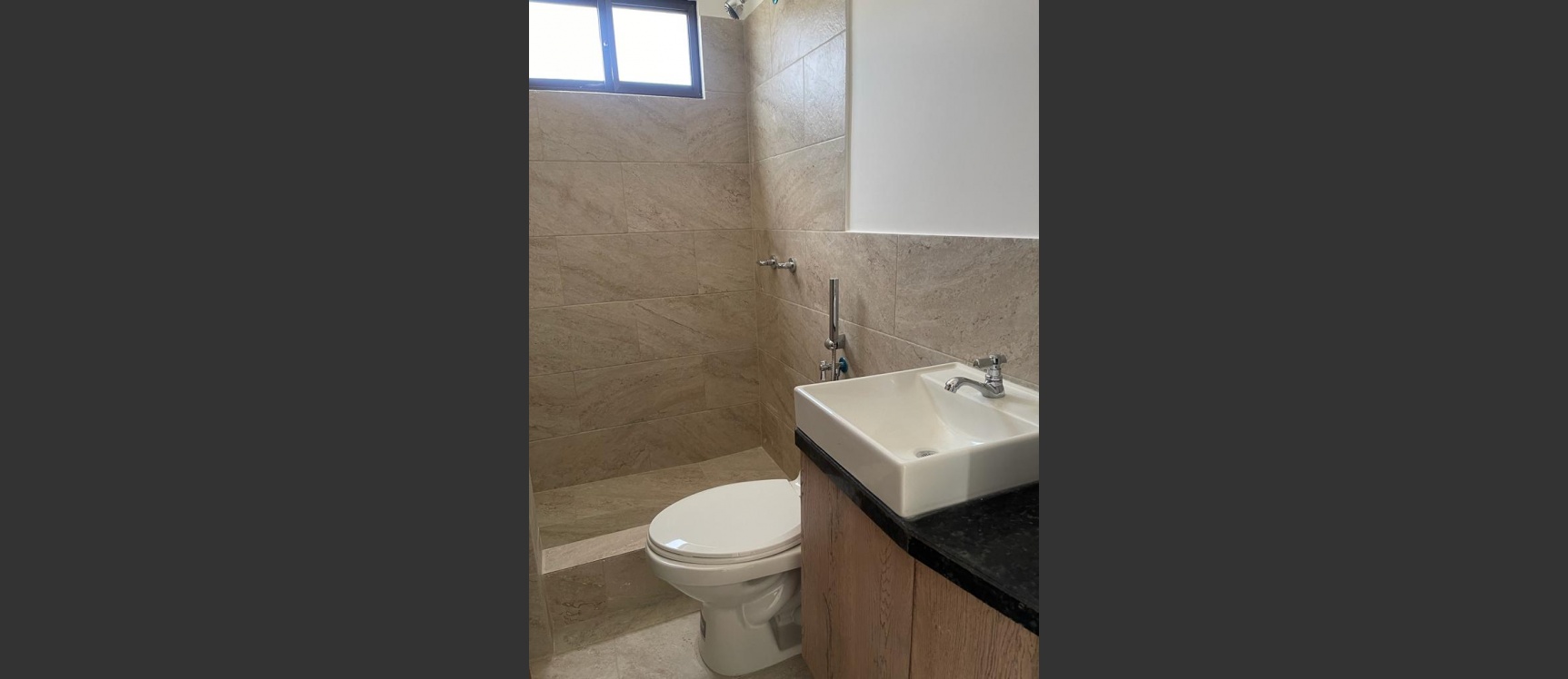 Casa de estreno en venta ubicado en Urbanización Costalmar II, Vía a la Costa GeoBienes - Casa de estreno en venta ubicado en Urbanización Costalmar II, Vía a la Costa - Plusvalia Guayaquil Casas de venta y alquiler Inmobiliaria Ecuador