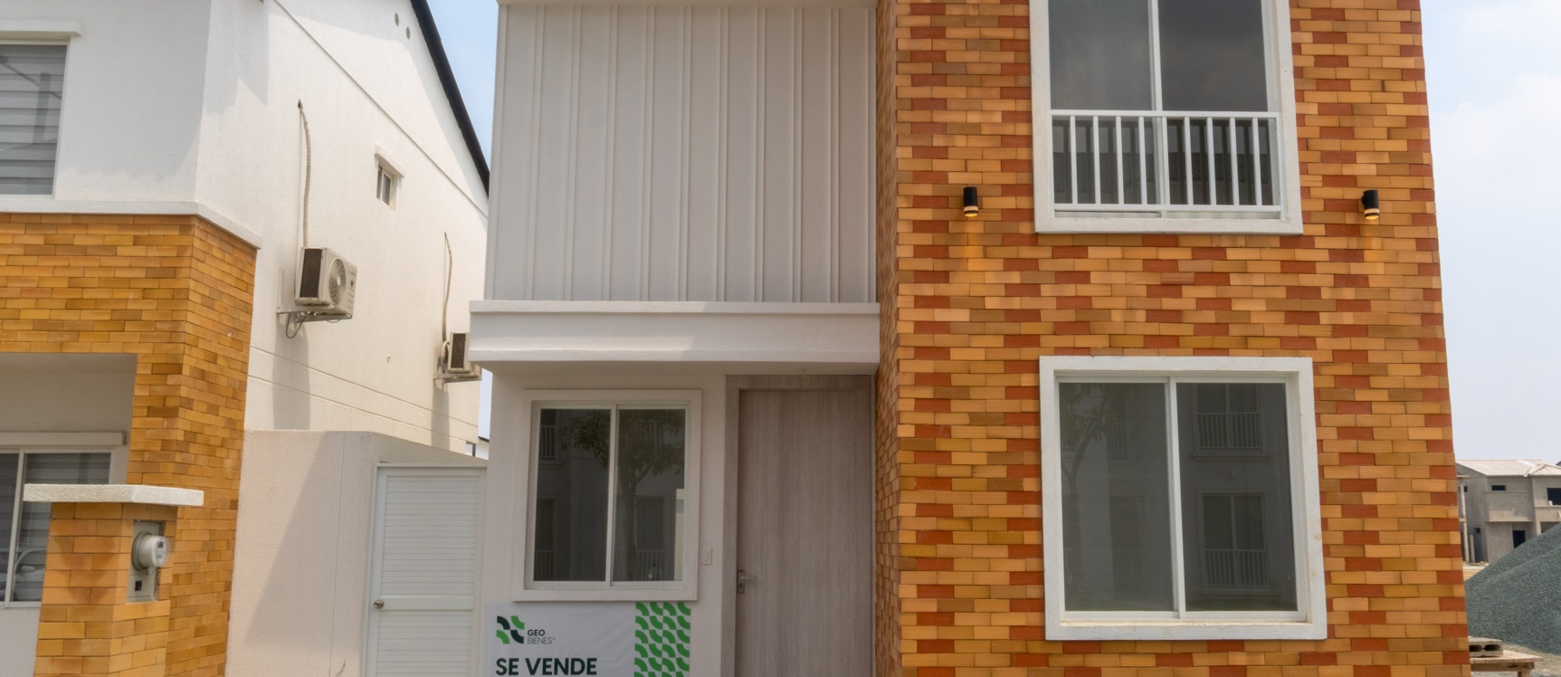 Casa de estreno en venta, Urb. Savali, Vía a Salitre GeoBienes - Casa de estreno en venta, Urb. Savali, Vía a Salitre - Plusvalia Guayaquil Casas de venta y alquiler Inmobiliaria Ecuador