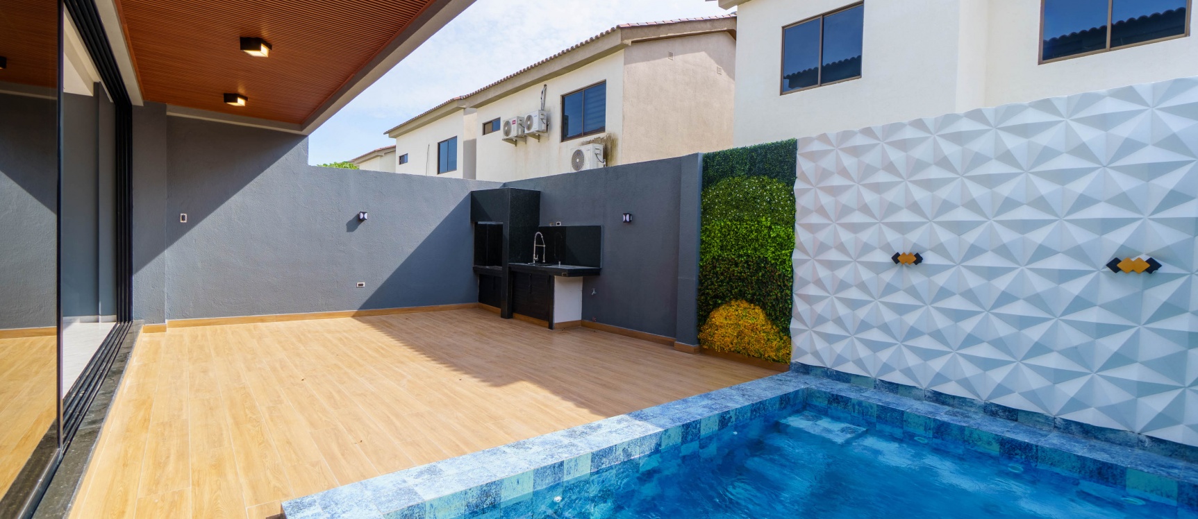 Casa de estreno en venta, Vía a la Costa, Costalmar 2 GeoBienes - Casa de estreno en venta, Vía a la Costa, Costalmar 2 - Plusvalia Guayaquil Casas de venta y alquiler Inmobiliaria Ecuador
