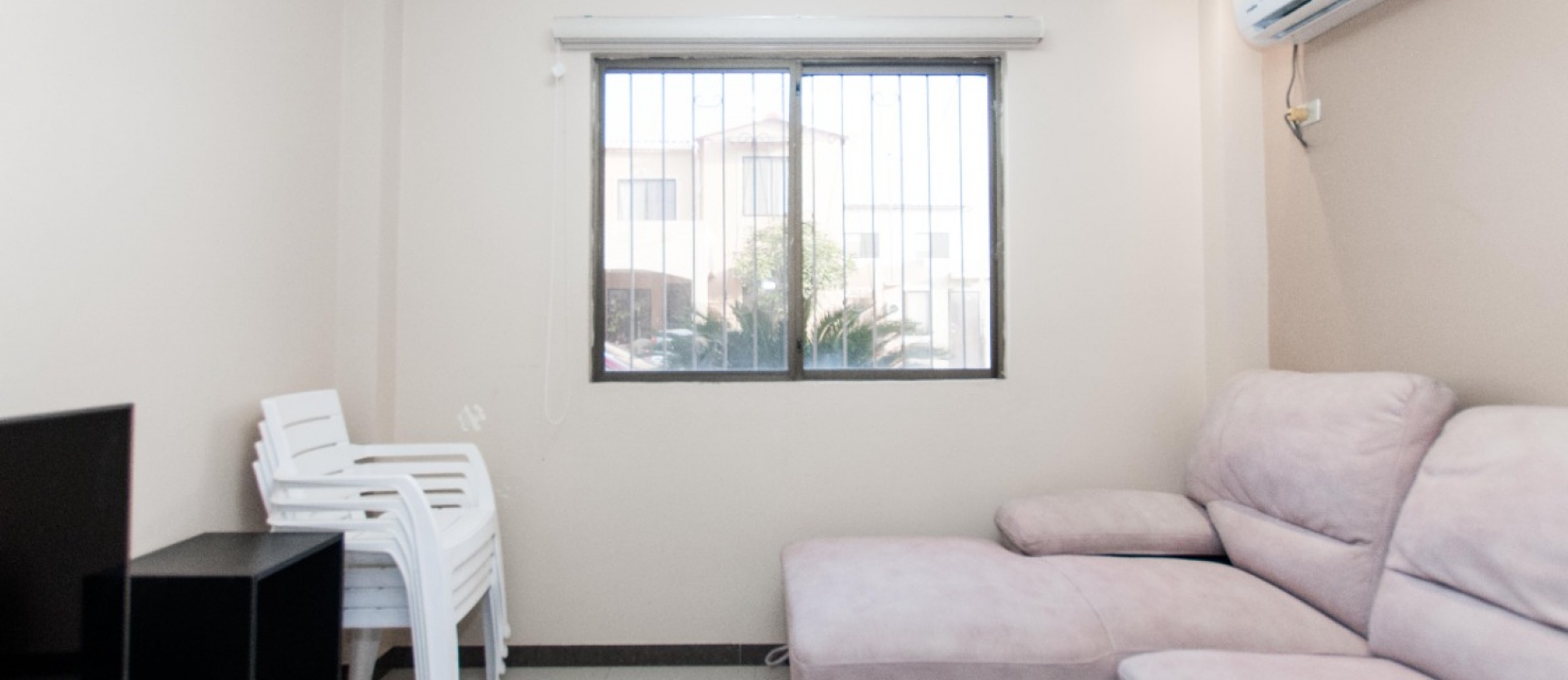 Casa de tres dormitorios en venta ubicada en la Urbanización La Joya GeoBienes - Casa de tres dormitorios en venta ubicada en la Urbanización La Joya - Plusvalia Guayaquil Casas de venta y alquiler Inmobiliaria Ecuador