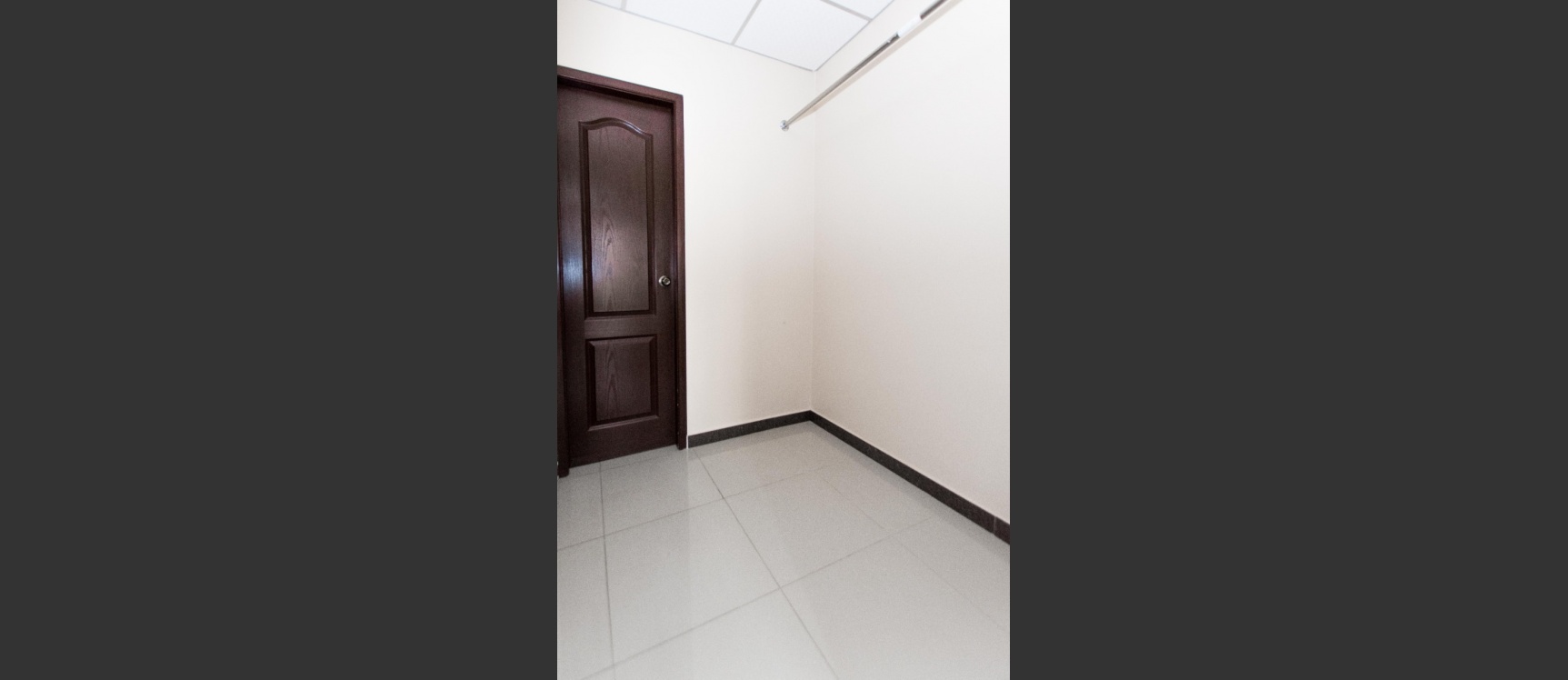 Casa de tres dormitorios en venta ubicada en la Urbanización La Joya GeoBienes - Casa de tres dormitorios en venta ubicada en la Urbanización La Joya - Plusvalia Guayaquil Casas de venta y alquiler Inmobiliaria Ecuador