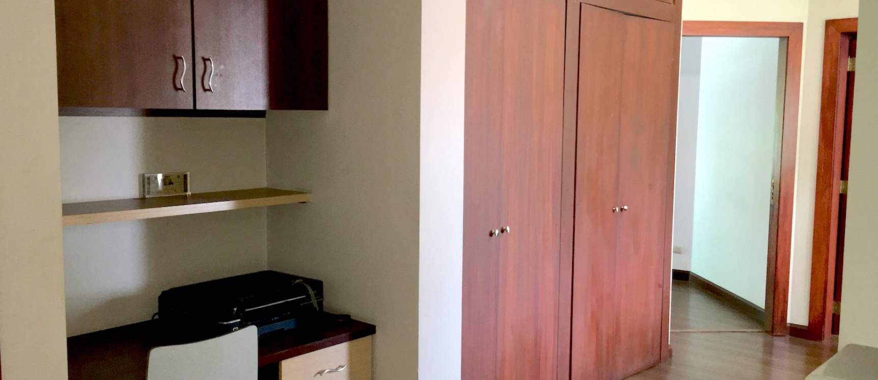 Casa de venta en Samborondón. Km. 5.5 oportunidad GeoBienes - Casa de venta en el Km 5.5 vía Samborondón. Exclusiva Urbanización - Plusvalia Guayaquil Casas de venta y alquiler Inmobiliaria Ecuador