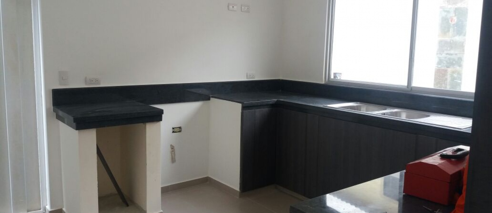 Casa en Venta en Villaclub , acabados de lujo GeoBienes - Casa de Venta en Villaclub, Samborondón. Con acabados de lujo y nueva tecnología en construcción - Plusvalia Guayaquil Casas de venta y alquiler Inmobiliaria Ecuador
