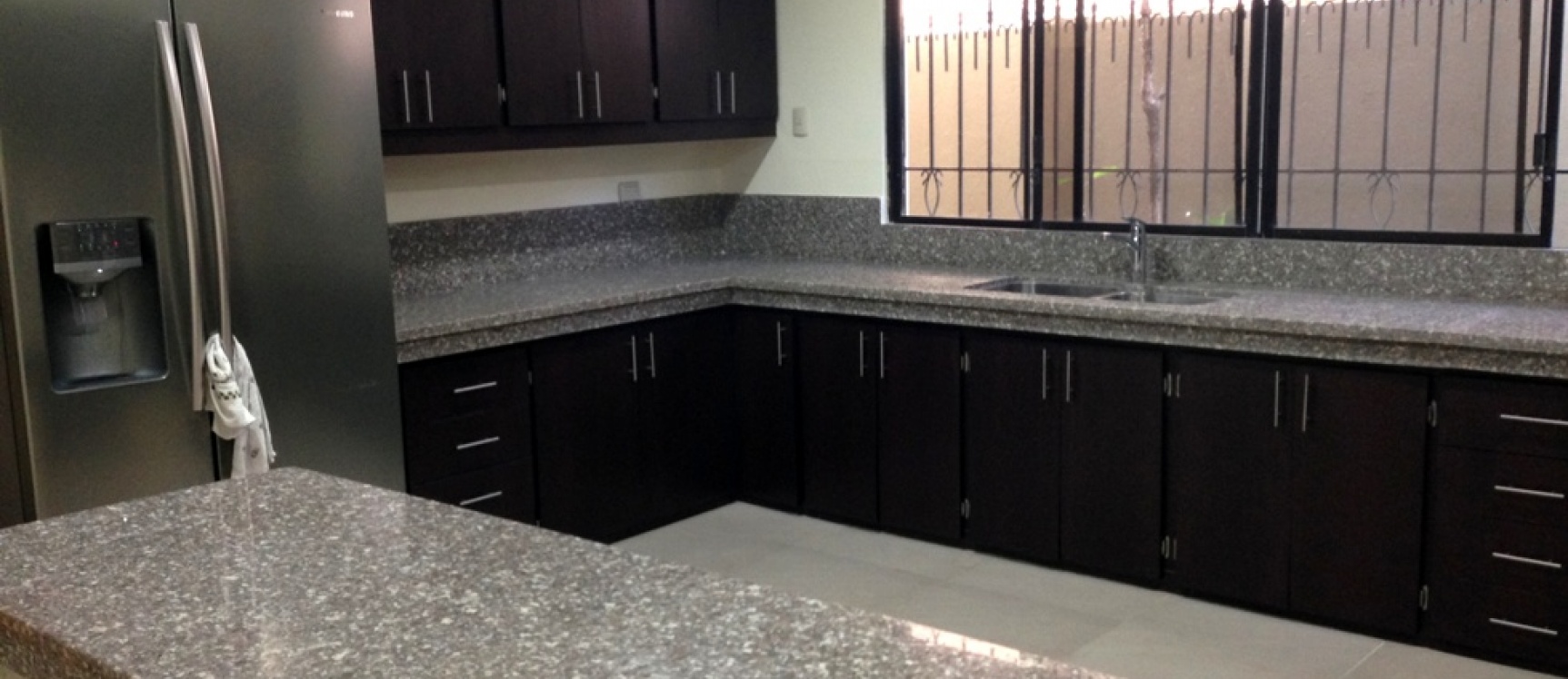 Casa en alquiler en La Puntilla, Samborondón. 100% remodelada. GeoBienes - Casa en alquiler en La Puntilla, Samborondón. 100% remodelada. - Plusvalia Guayaquil Casas de venta y alquiler Inmobiliaria Ecuador